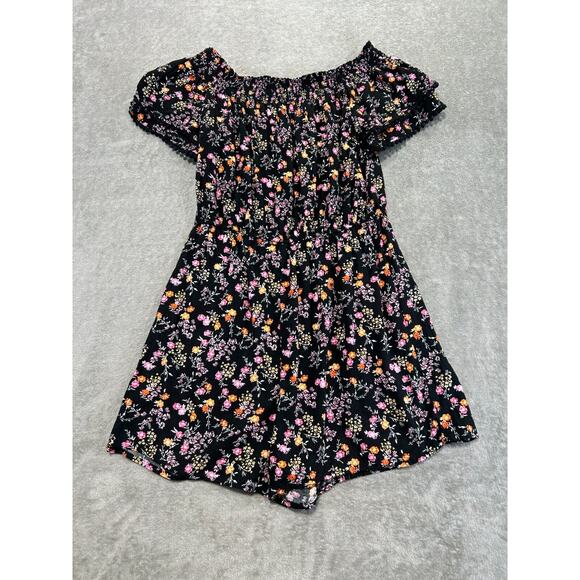 Xhilaration Pom Pom Flutter Sleeve Smocked Floral Boho Romper Womens Medium - Picture 9 of 9